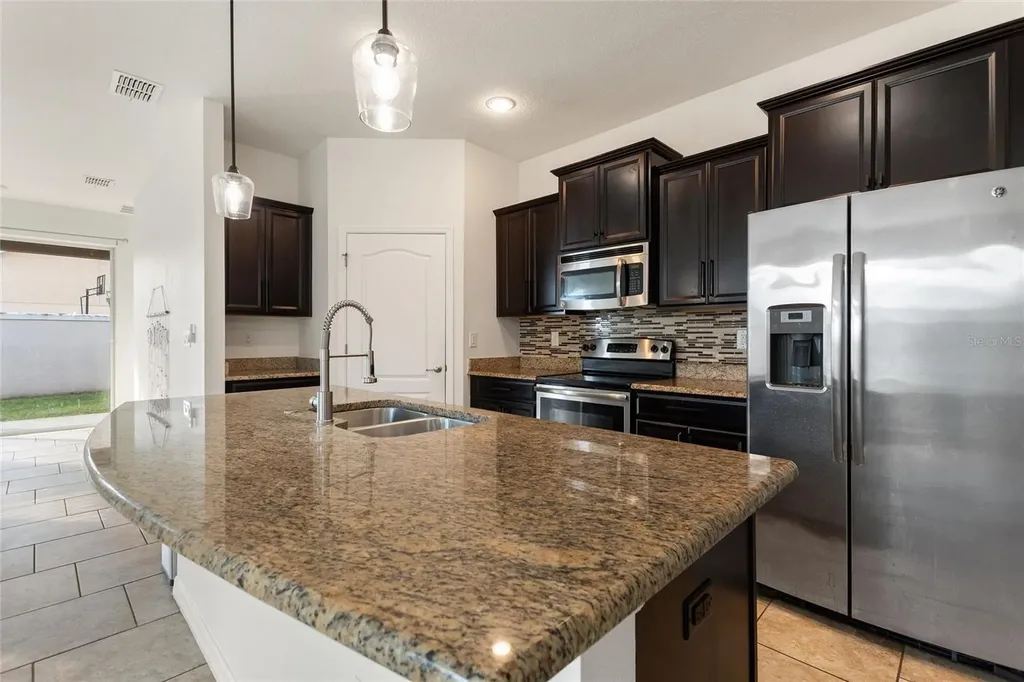 2951 Top Water Way Kissimmee FL 34746