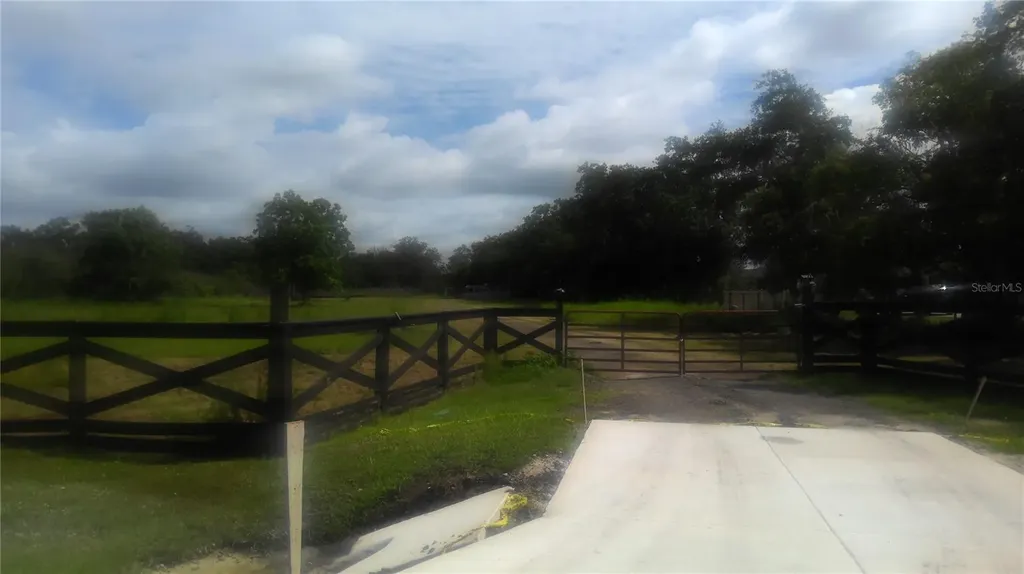 2875 Sharp Road Kissimmee FL 34744