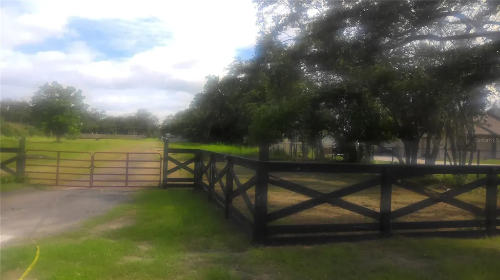 2875 Sharp Road Kissimmee FL 34744