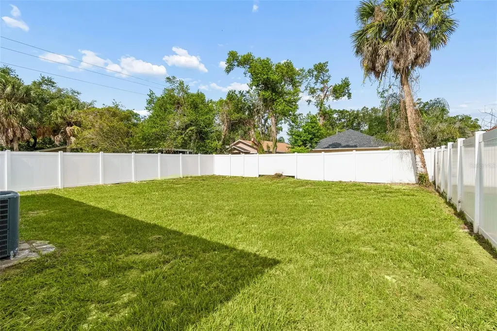 8104 N Boulevard Tampa FL 33604