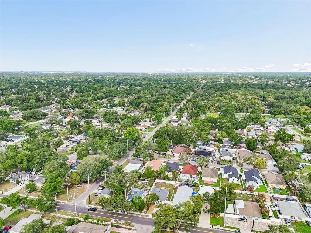 8104 N Boulevard Tampa FL 33604