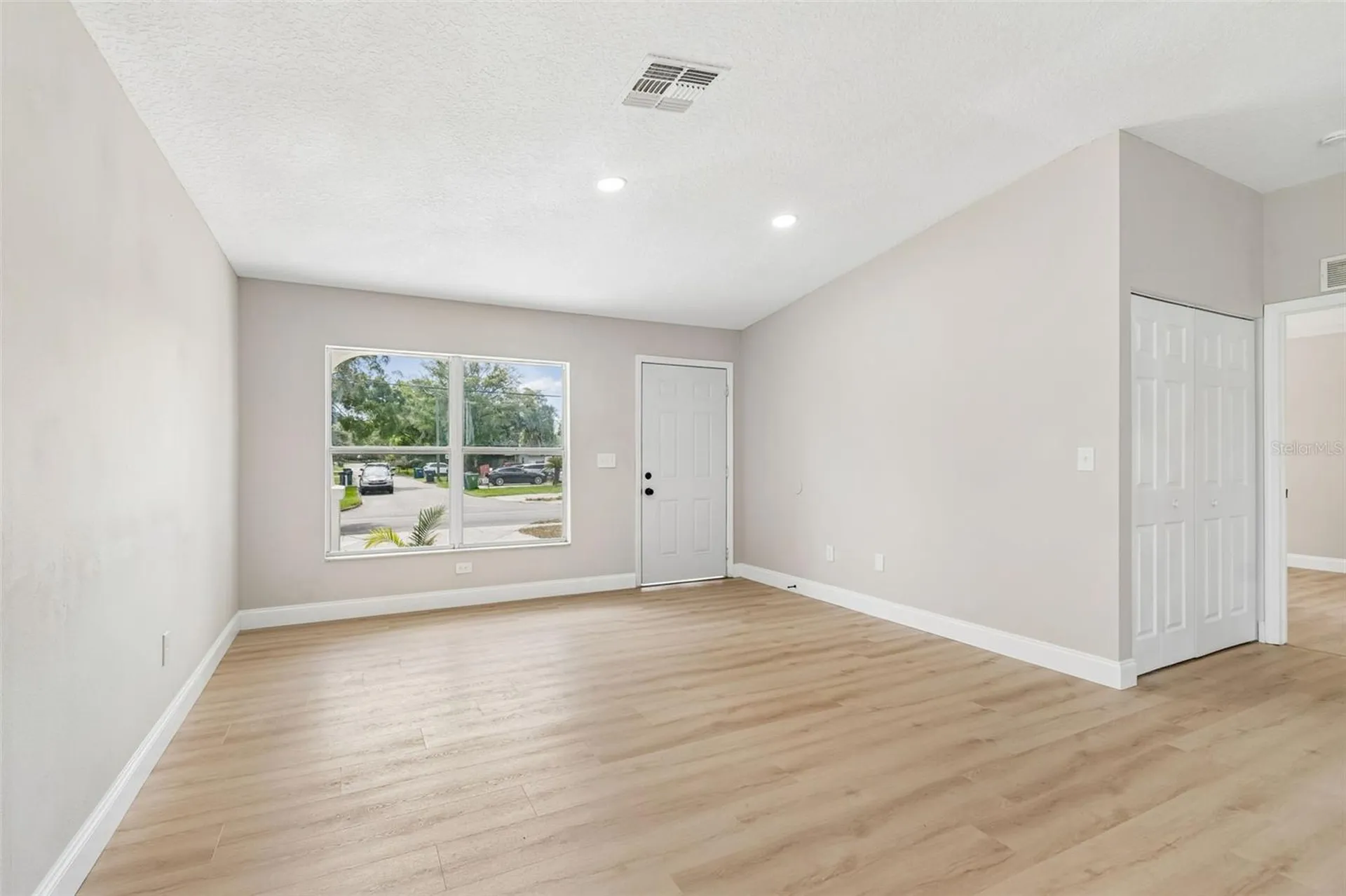 8104 N Boulevard Tampa FL 33604