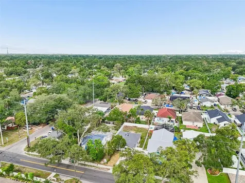 8104 N Boulevard Tampa FL 33604