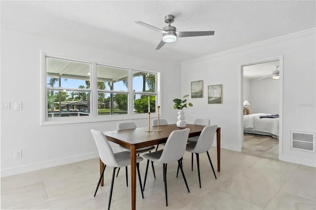 805 Leisey Circle Ruskin FL 33570