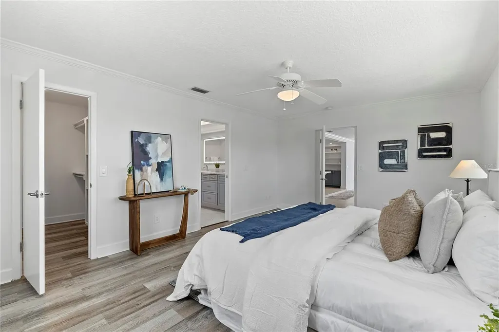 805 Leisey Circle Ruskin FL 33570