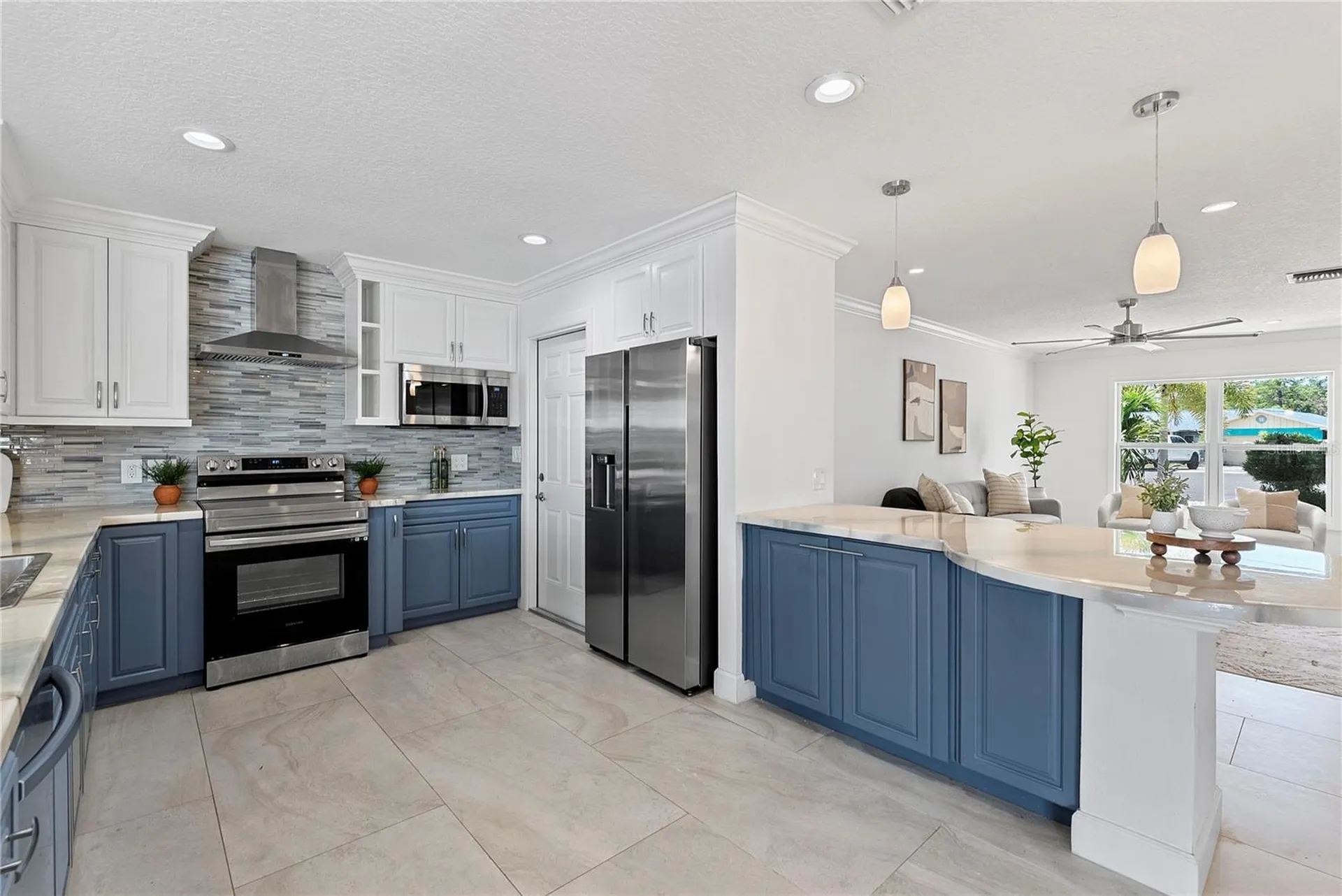 805 Leisey Circle Ruskin FL 33570