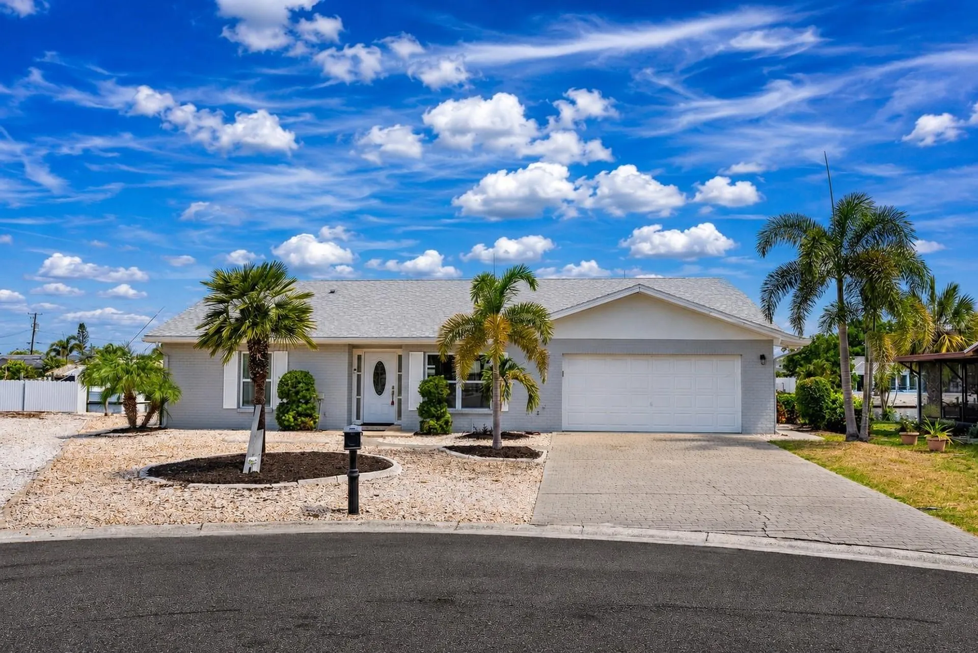 805 Leisey Circle Ruskin FL 33570