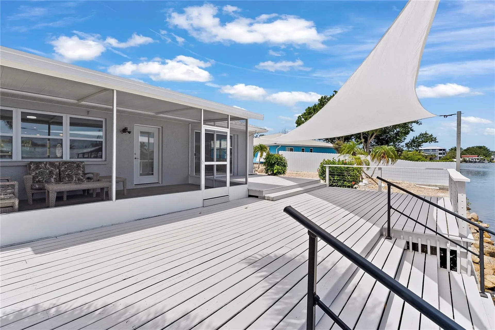 805 Leisey Circle Ruskin FL 33570