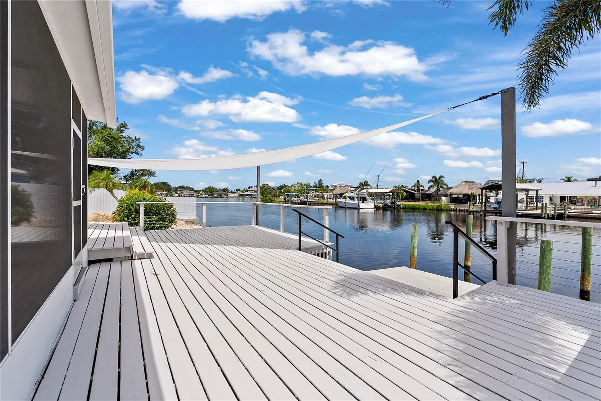 805 Leisey Circle Ruskin FL 33570