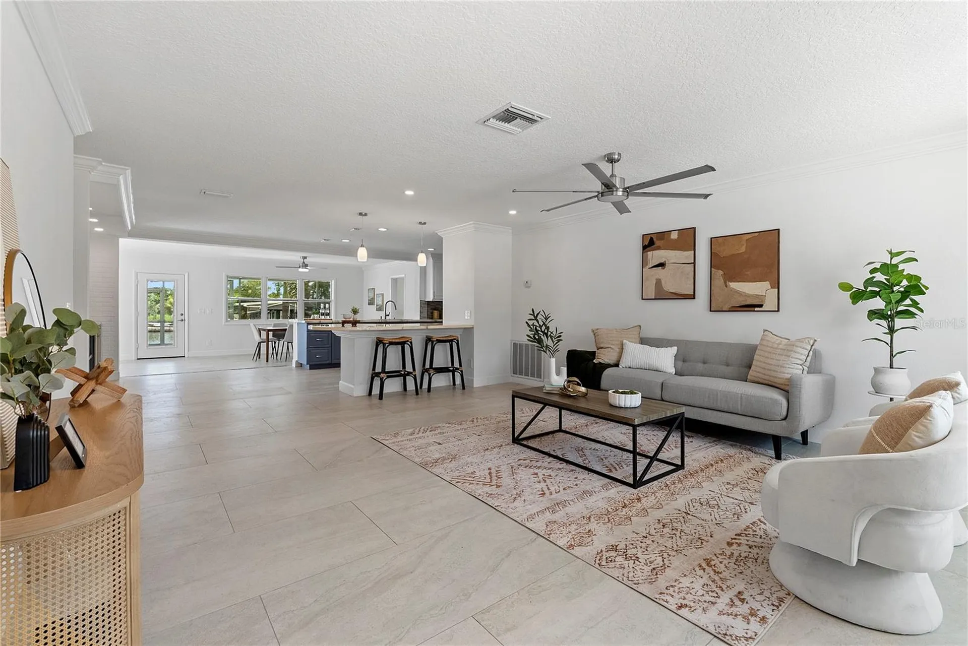 805 Leisey Circle Ruskin FL 33570