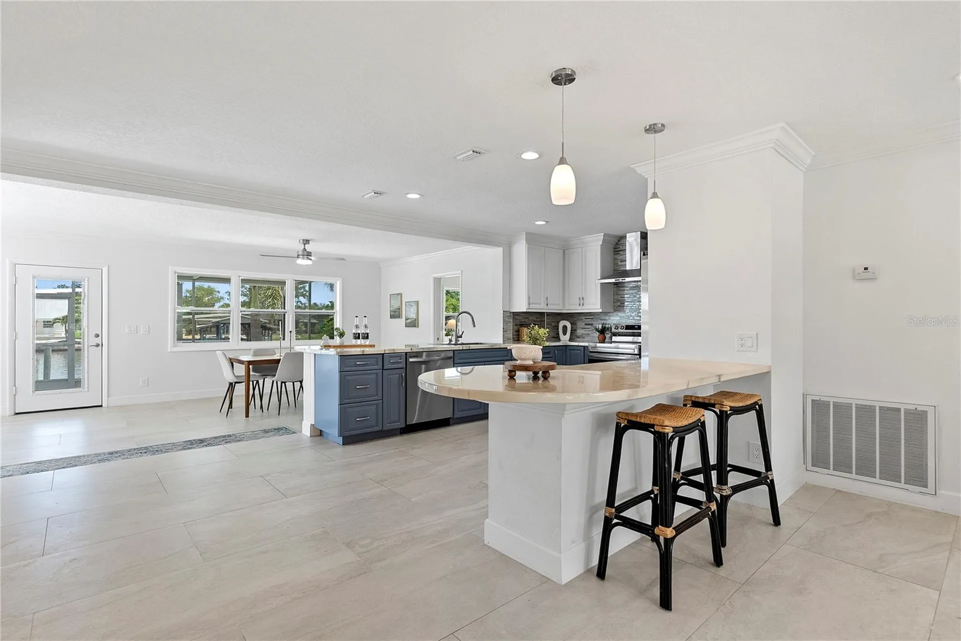 805 Leisey Circle Ruskin FL 33570