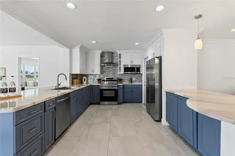 805 Leisey Circle Ruskin FL 33570