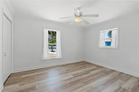 805 Leisey Circle Ruskin FL 33570
