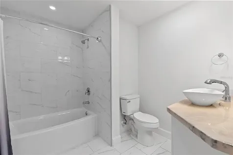 805 Leisey Circle Ruskin FL 33570