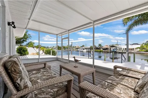 805 Leisey Circle Ruskin FL 33570