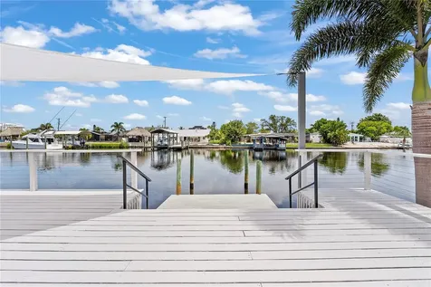 805 Leisey Circle Ruskin FL 33570