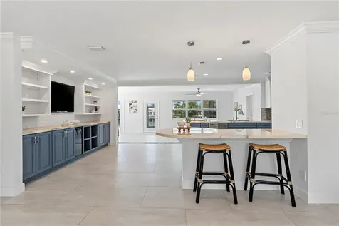 805 Leisey Circle Ruskin FL 33570
