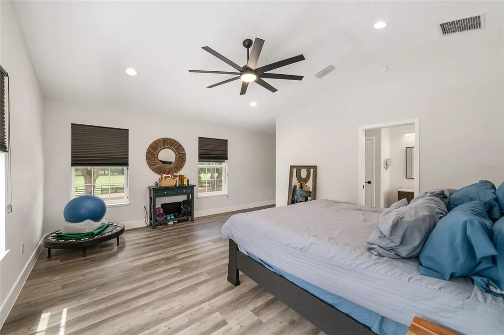 904 NW 111th Lane Oxford FL 34484