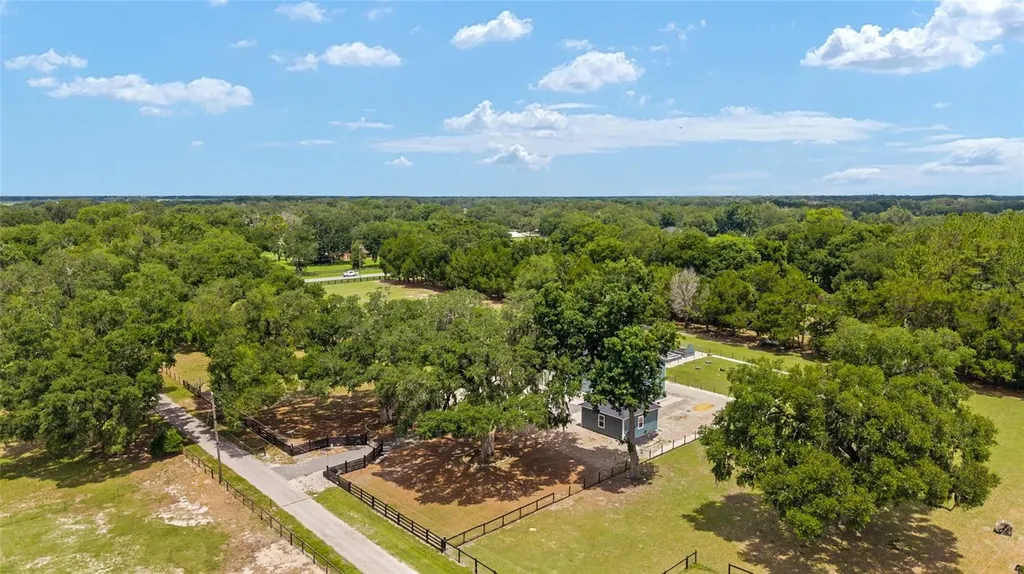 904 NW 111th Lane Oxford FL 34484