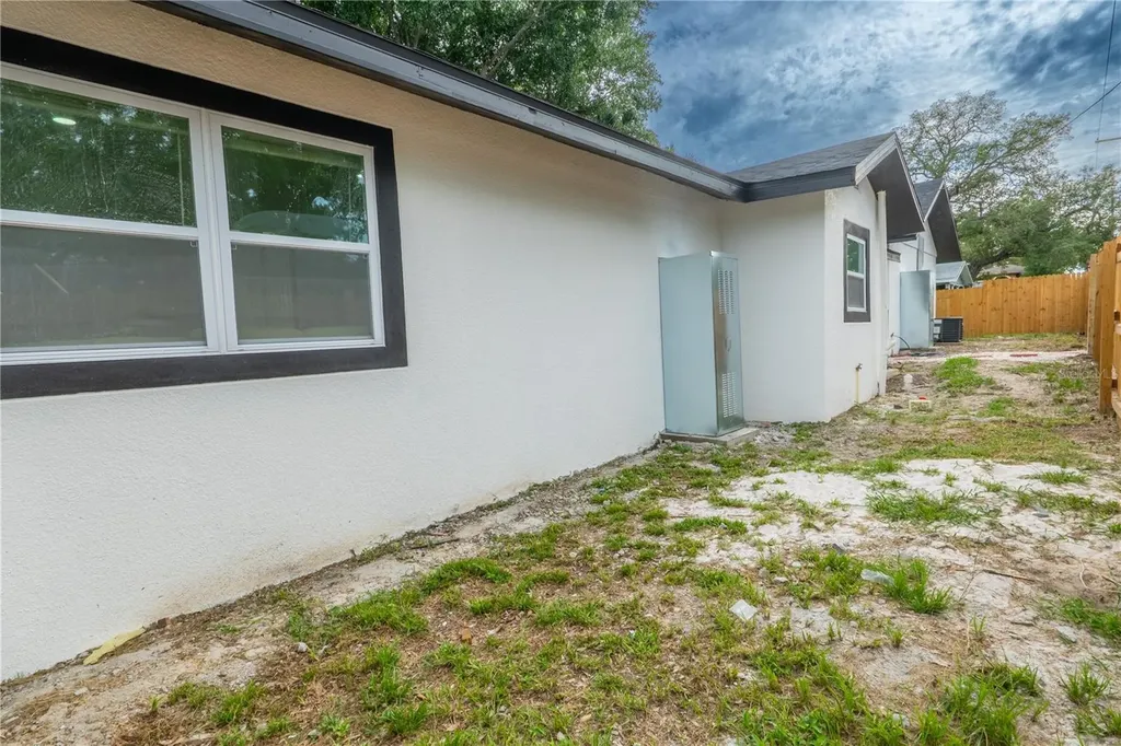 8408 N Seminole Avenue Tampa FL 33604