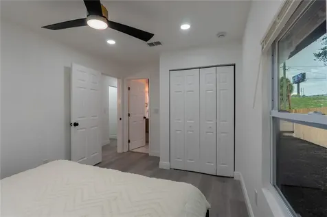 8408 N Seminole Avenue Tampa FL 33604
