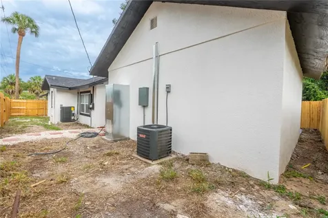 8408 N Seminole Avenue Tampa FL 33604