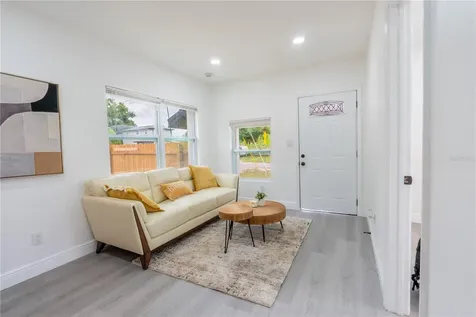 8408 N Seminole Avenue Tampa FL 33604