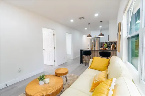 8408 N Seminole Avenue Tampa FL 33604