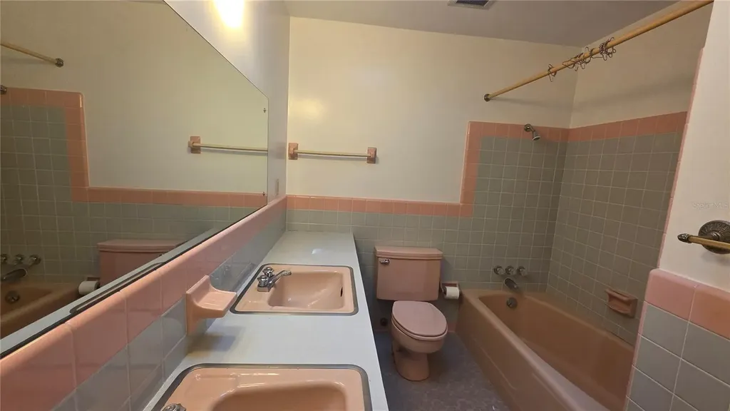 301 NW 30th Street Gainesville FL 32607