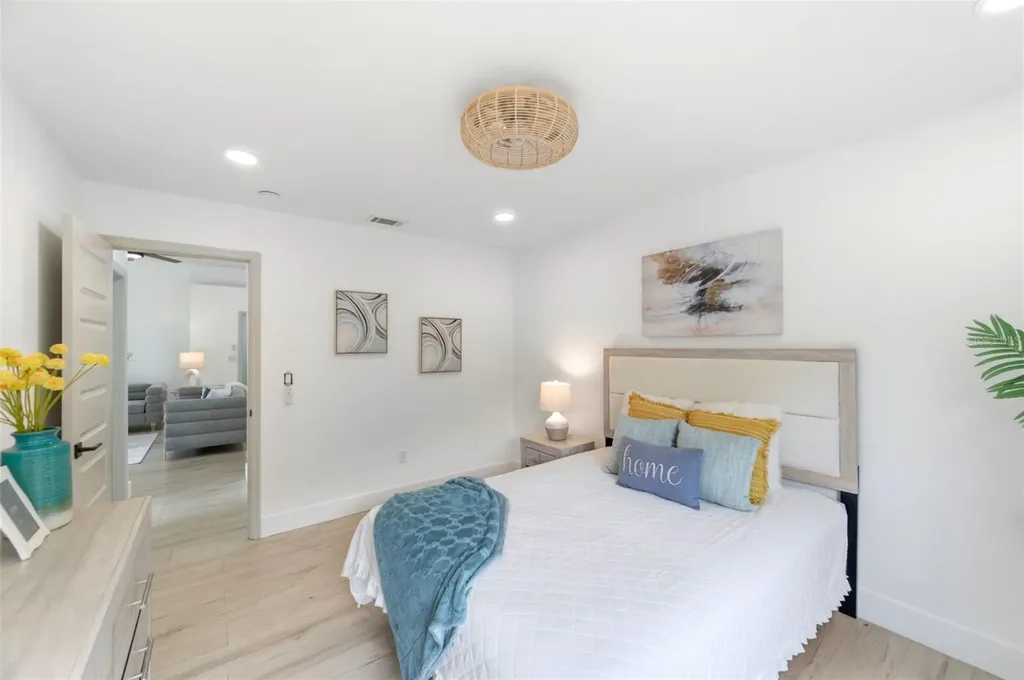 4401 Little John Trail Sarasota FL 34232