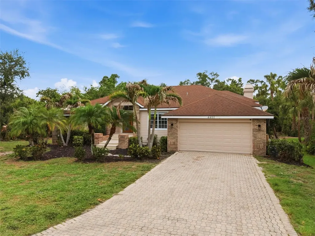 4401 Little John Trail Sarasota FL 34232