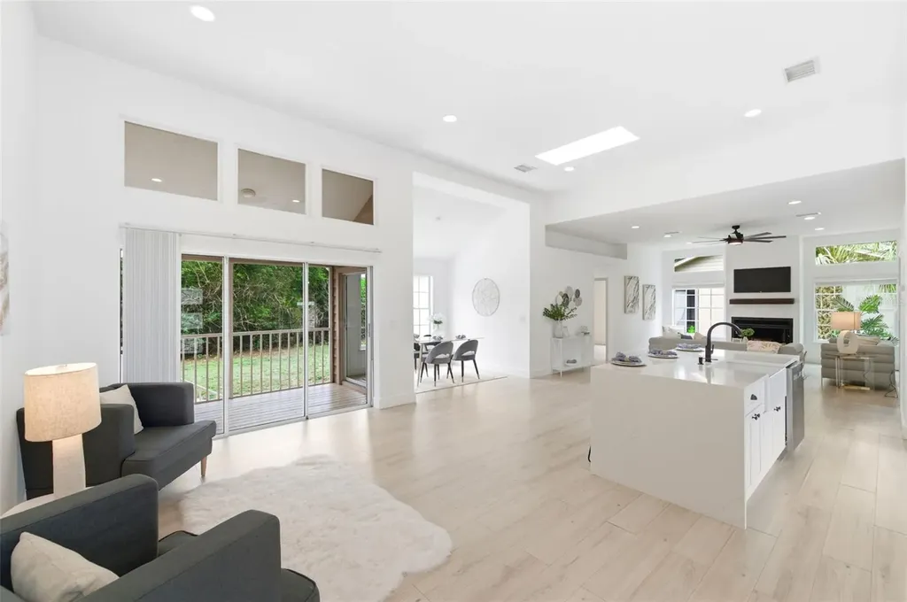 4401 Little John Trail Sarasota FL 34232