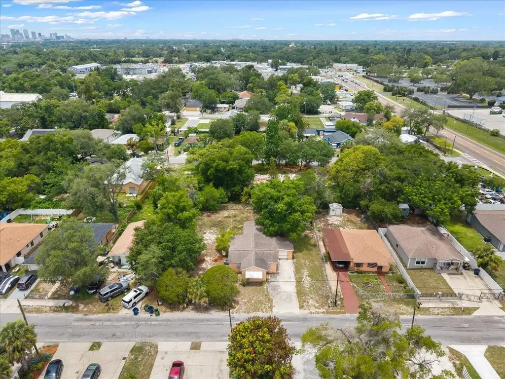 3816 N 52nd Street Tampa FL 33619
