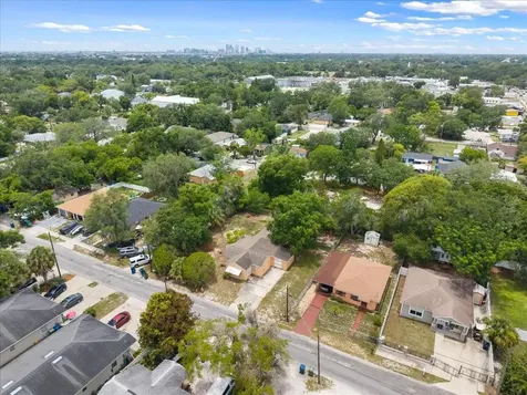 3816 N 52nd Street Tampa FL 33619