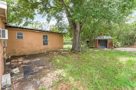 3816 N 52nd Street Tampa FL 33619