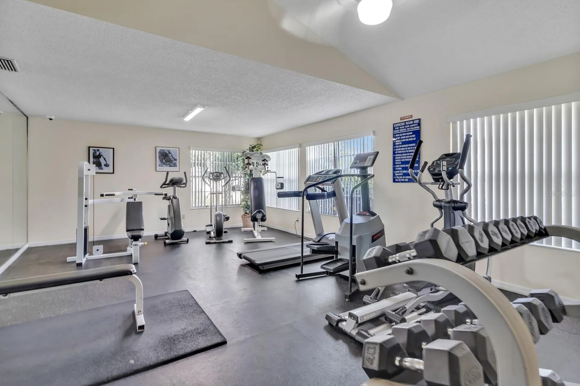 5004 Laguna Bay Circle Kissimmee FL 34746