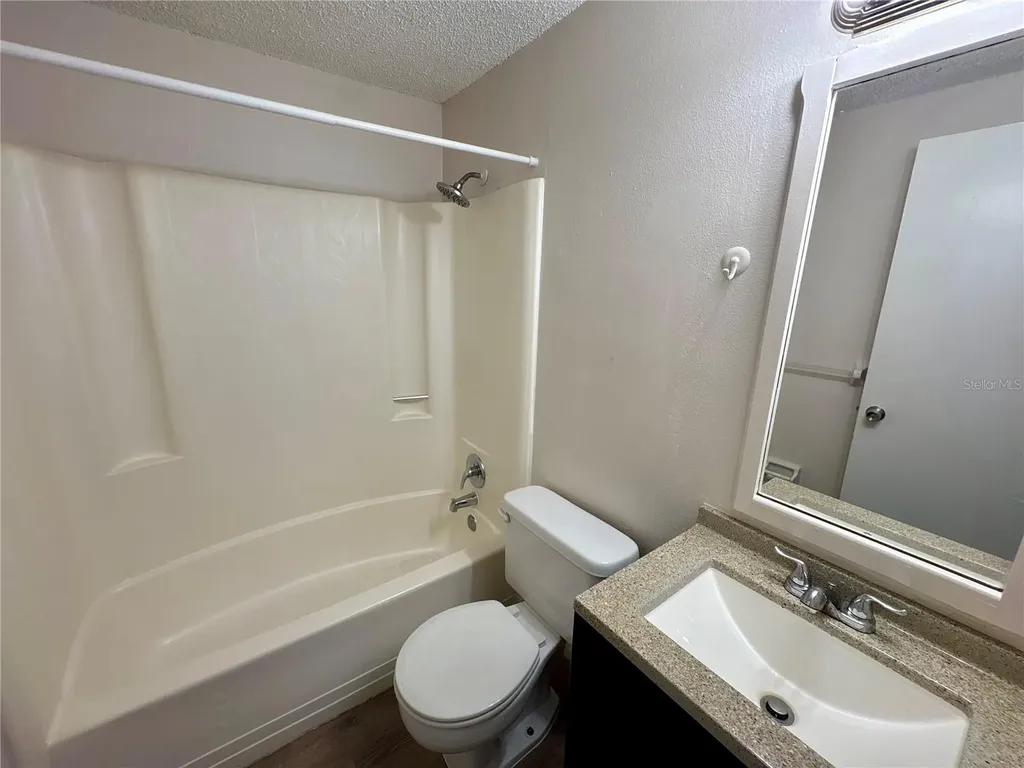 312 57th Avenue Drive E Bradenton FL 34203