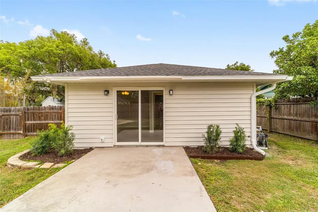 920 SE 2nd Street Ocala FL 34471