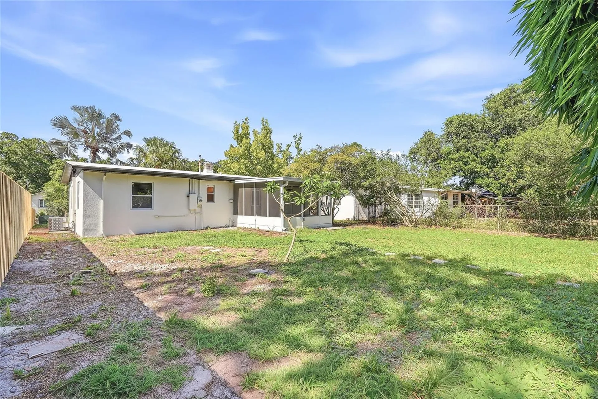 2847 10th Avenue N St Petersburg FL 33713