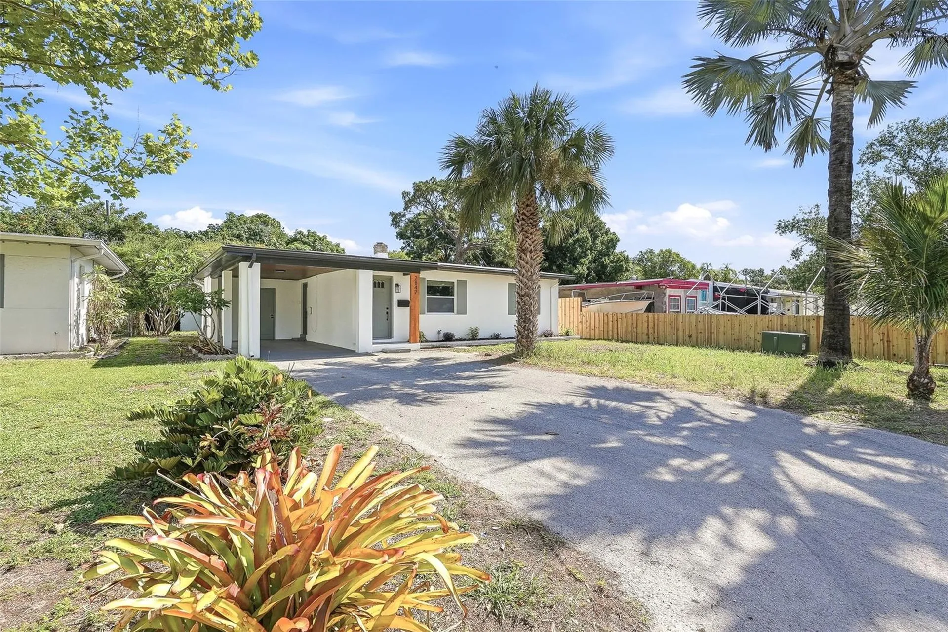 2847 10th Avenue N St Petersburg FL 33713