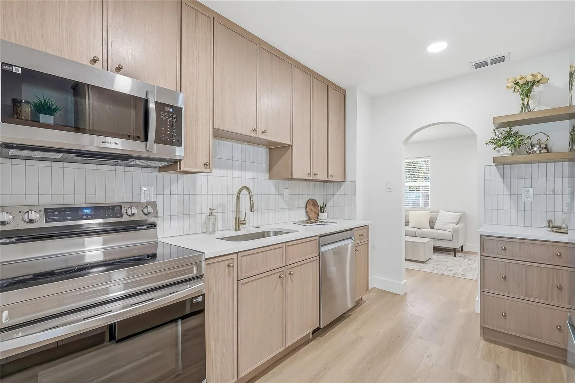 2847 10th Avenue N St Petersburg FL 33713