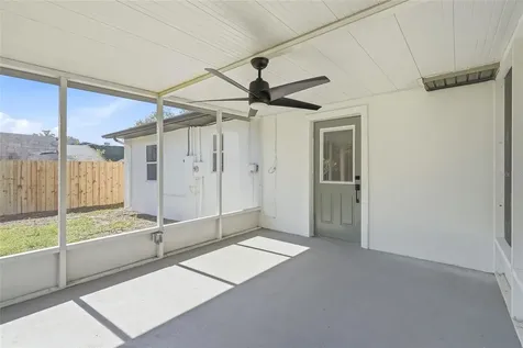 2847 10th Avenue N St Petersburg FL 33713