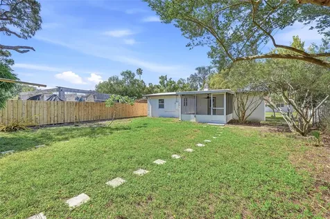 2847 10th Avenue N St Petersburg FL 33713