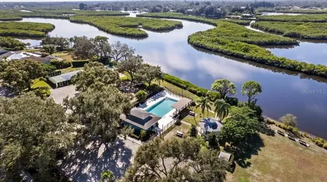 720 50th Street E Bradenton FL 34208