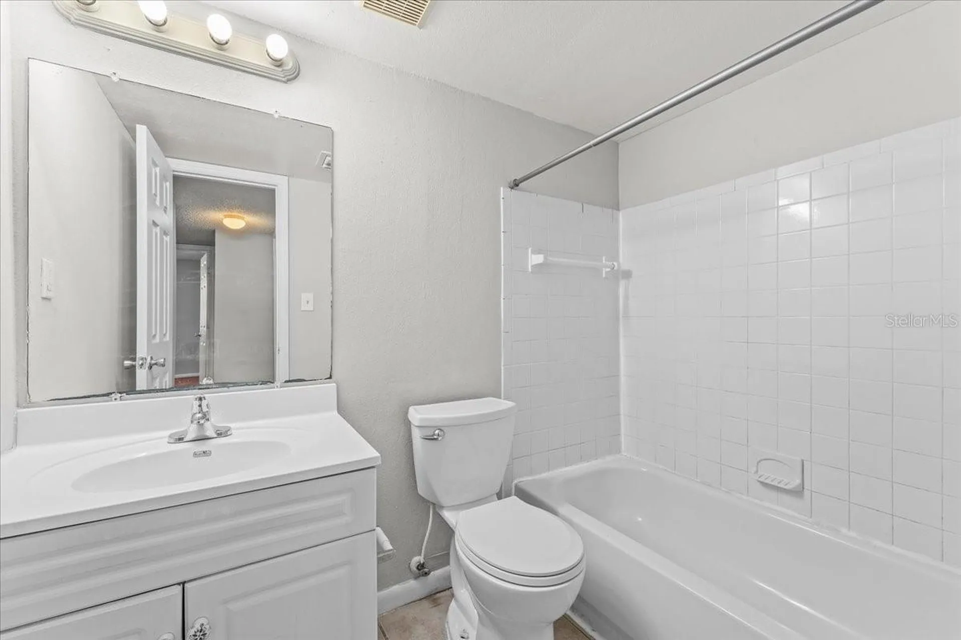 12407 Oak Cedar Place Tampa FL 33612