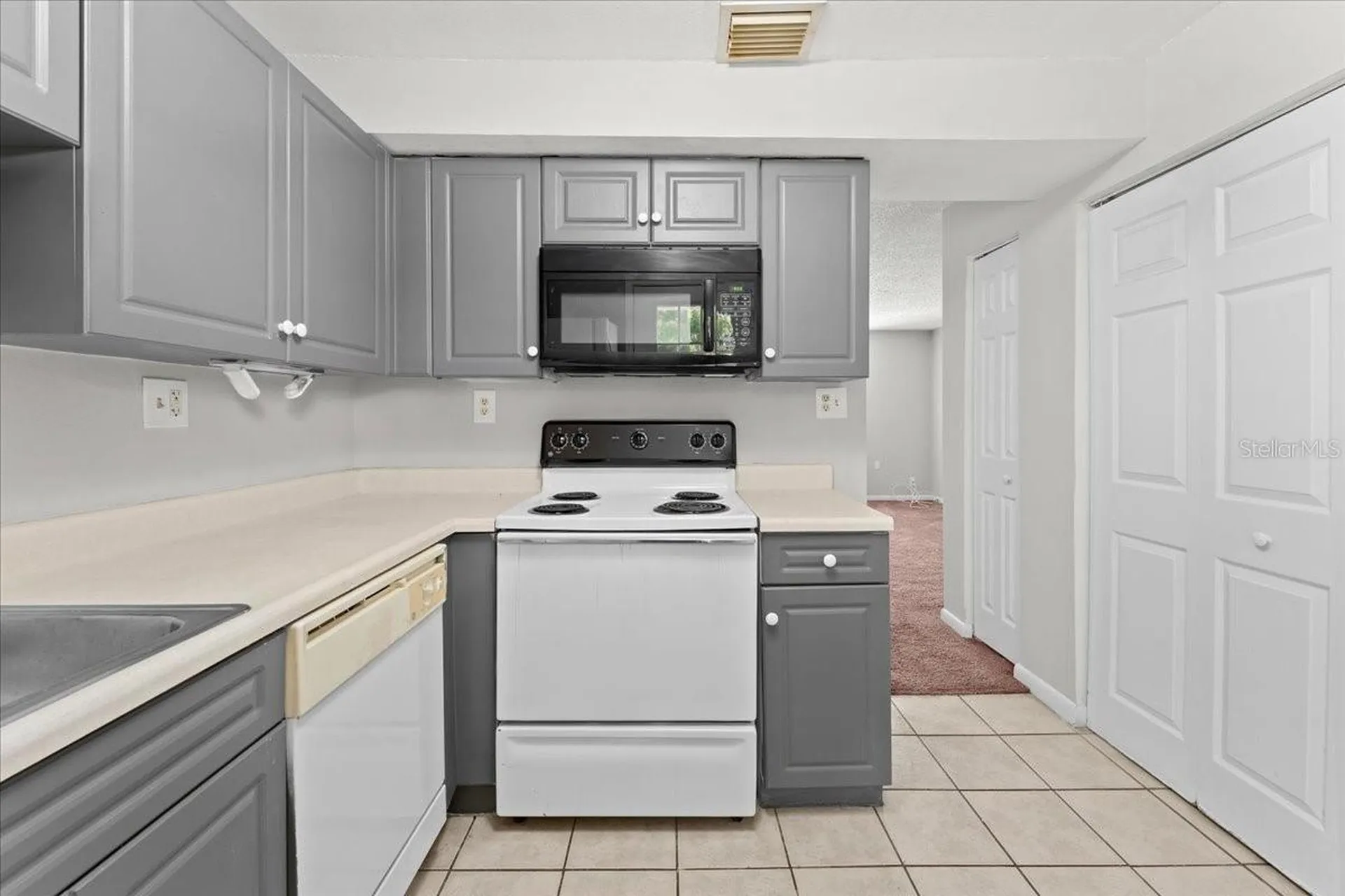 12407 Oak Cedar Place Tampa FL 33612