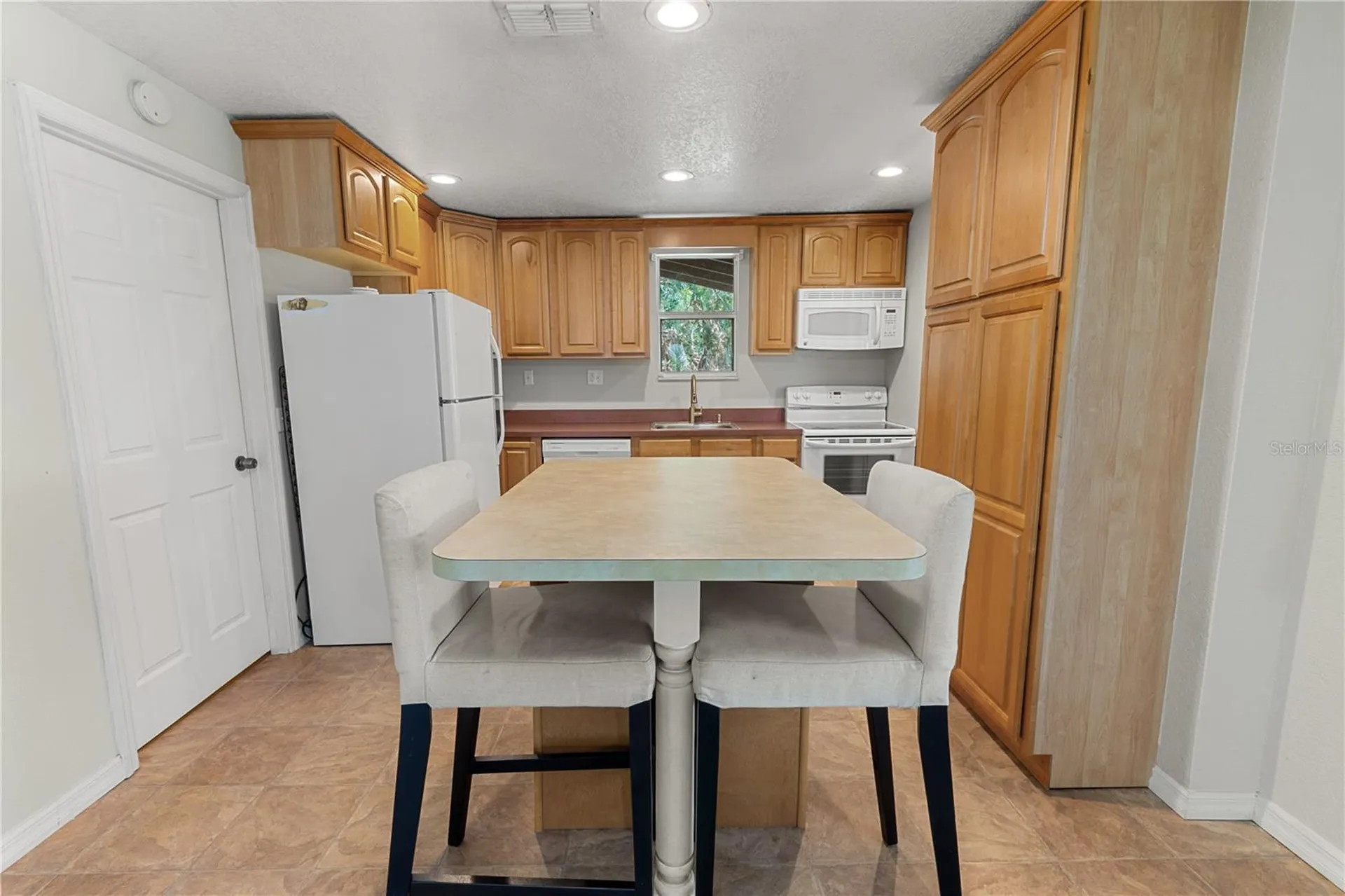 30 E 8th Street Frostproof FL 33843