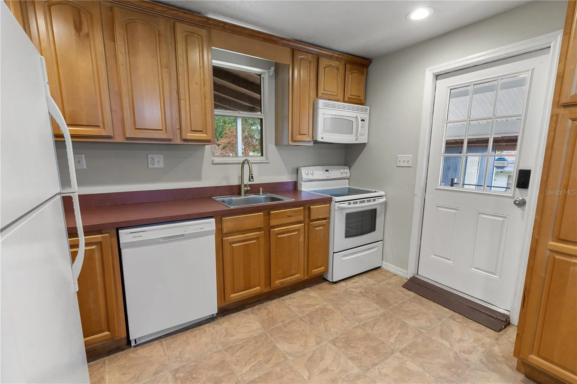 30 E 8th Street Frostproof FL 33843