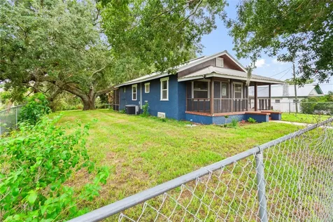 30 E 8th Street Frostproof FL 33843