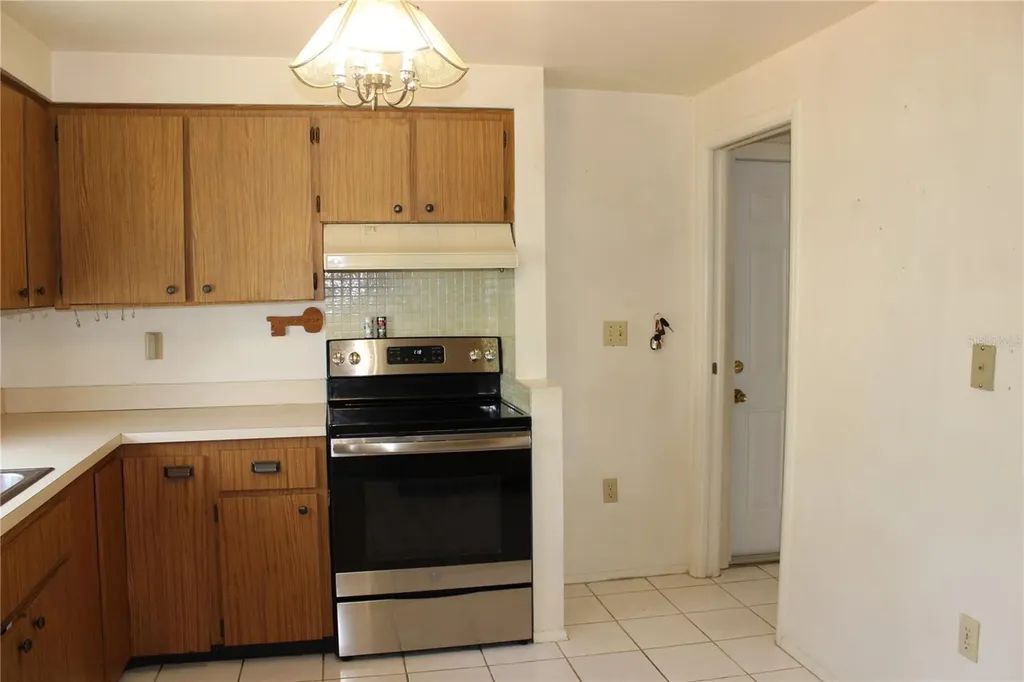 7149 Channelside Lane N Pinellas Park FL 33781